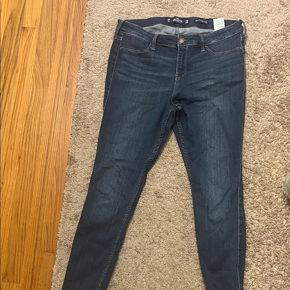 Hollister Women's Dark Blue Skinny Jeans